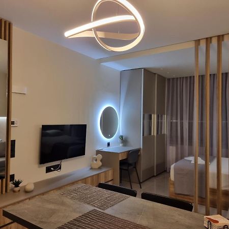 Iris City Center Premium Studio Thessaloniki Exterior photo