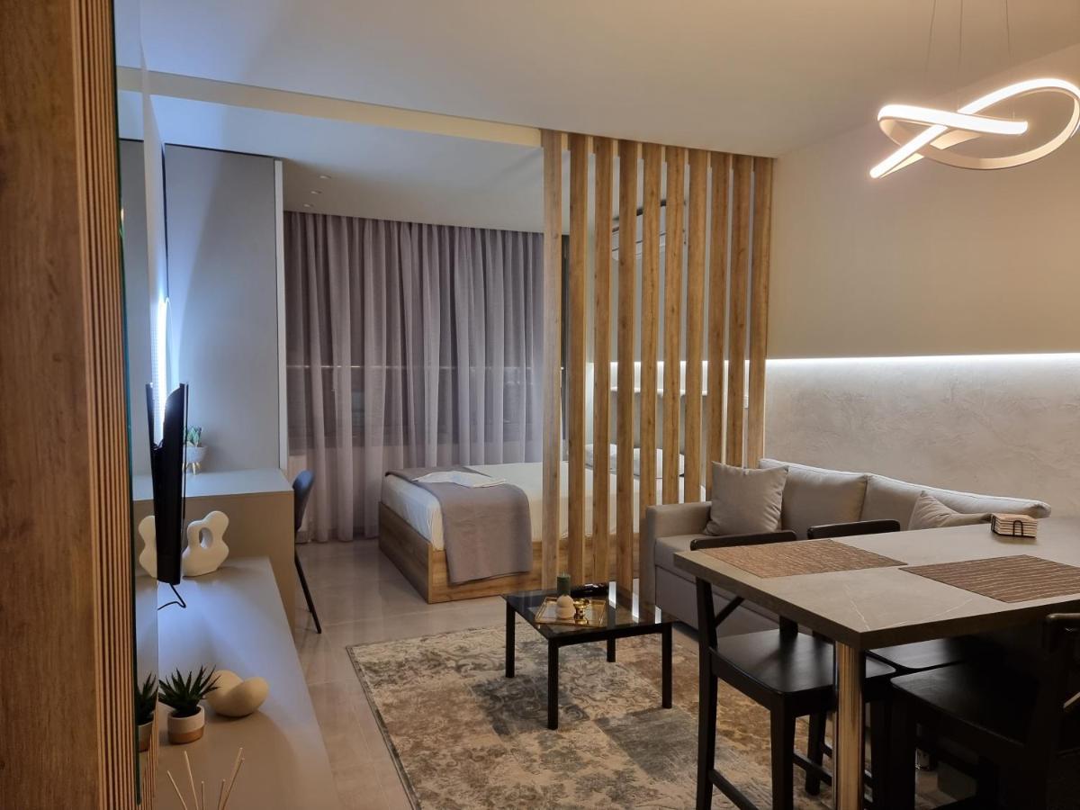 Iris City Center Premium Studio Thessaloniki Exterior photo