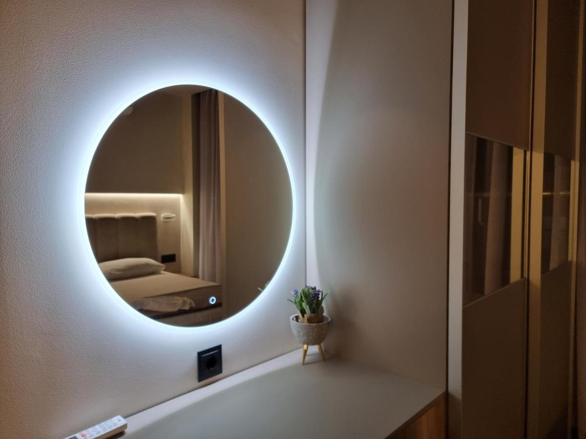 Iris City Center Premium Studio Thessaloniki Exterior photo