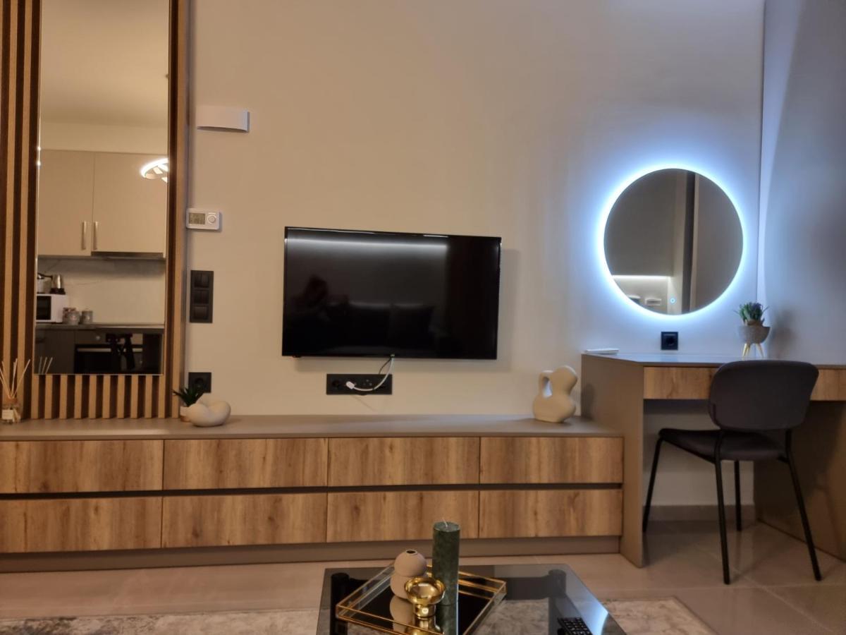 Iris City Center Premium Studio Thessaloniki Exterior photo