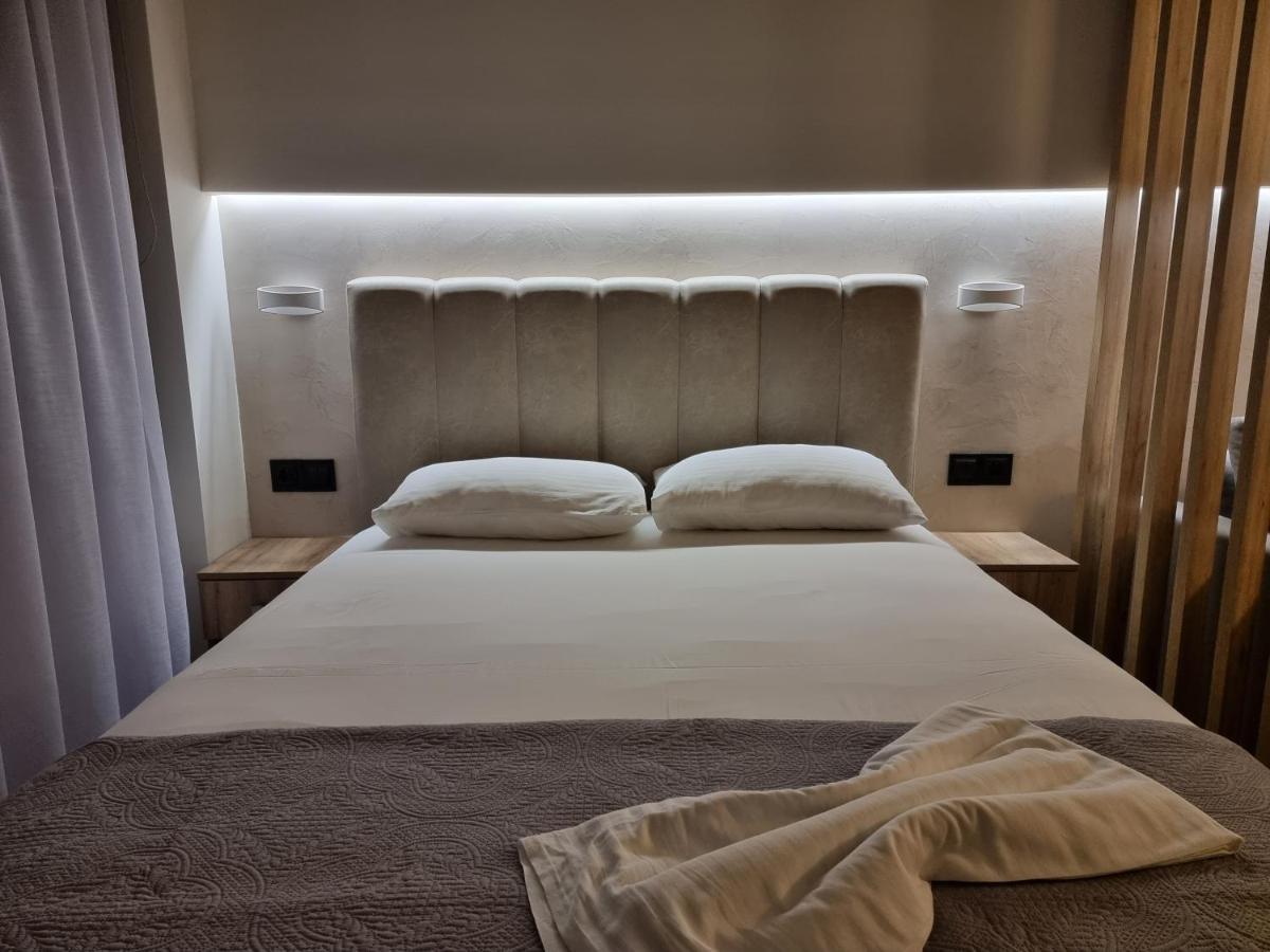 Iris City Center Premium Studio Thessaloniki Exterior photo