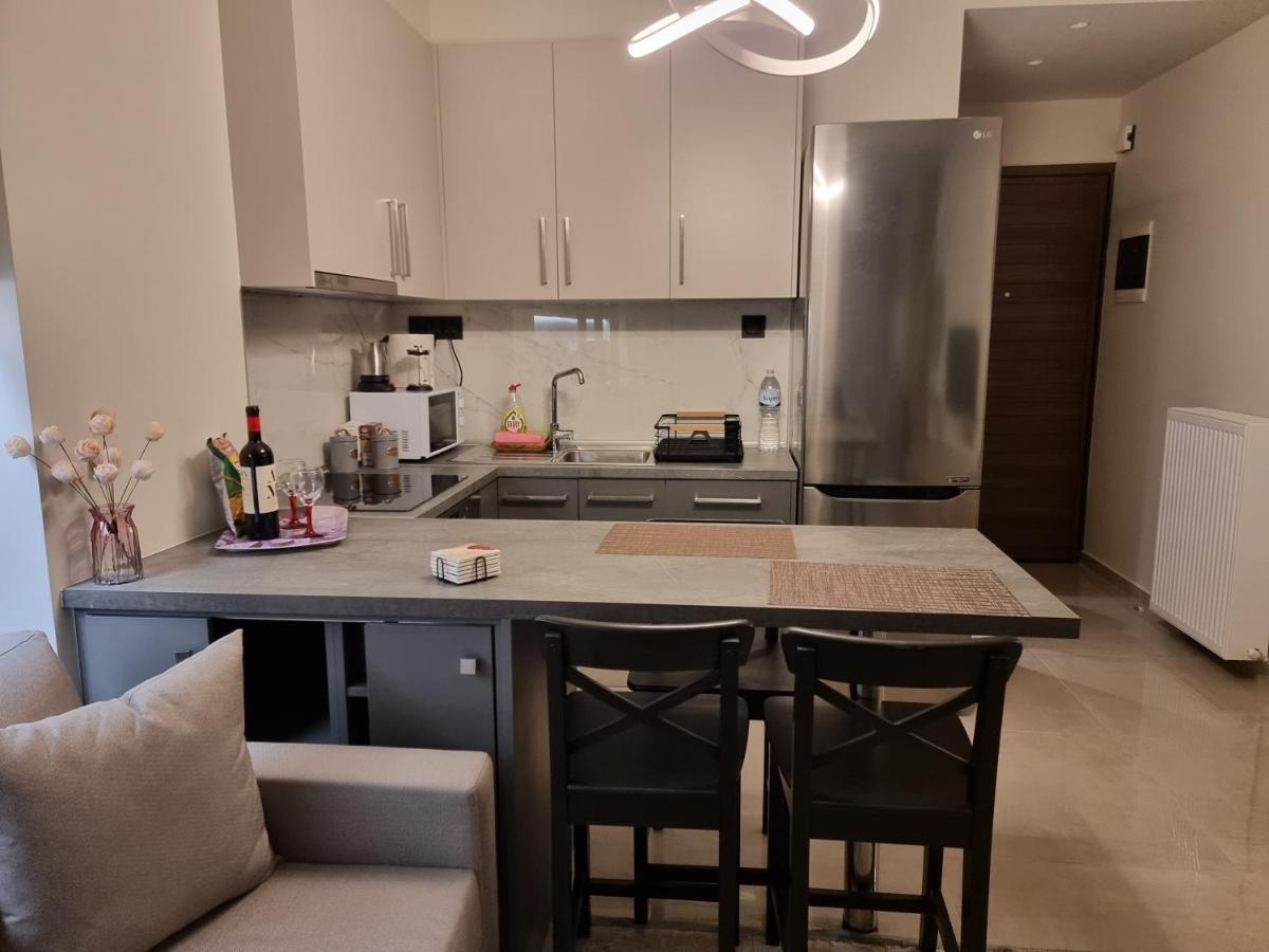 Iris City Center Premium Studio Thessaloniki Exterior photo