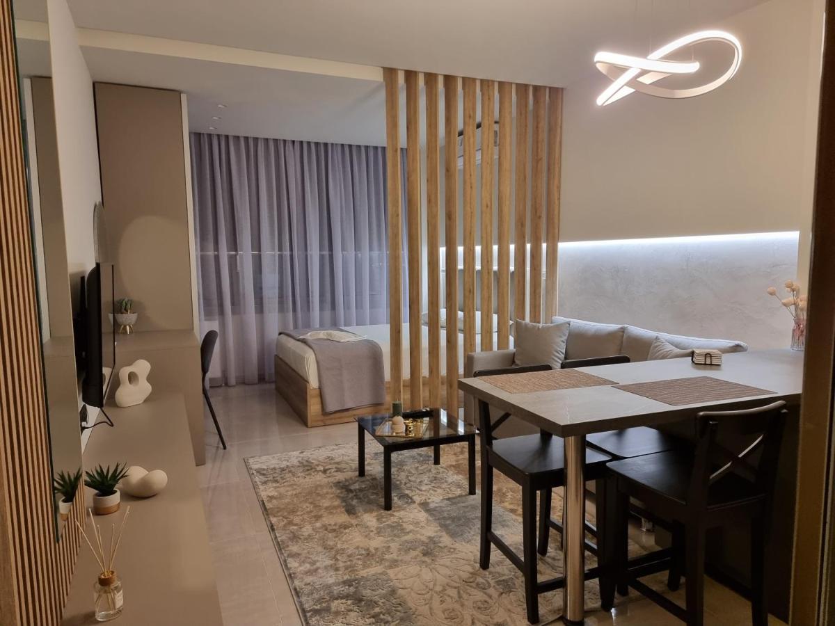 Iris City Center Premium Studio Thessaloniki Exterior photo